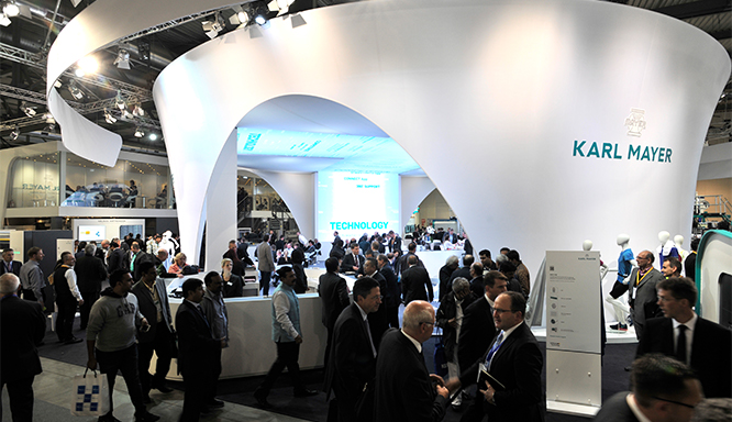 LICHTE GRÖSSE | KARL MAYER<br />
ITMA_MAILAND